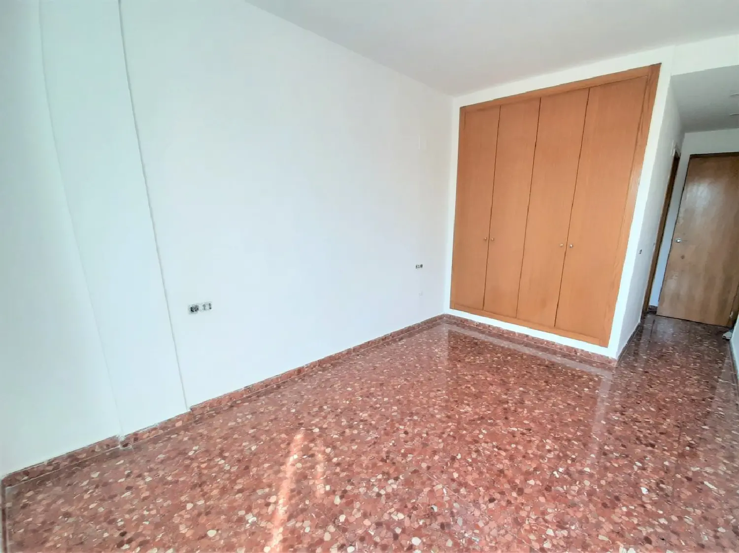  till salu lokal Carcaixent Ribera Alta 1