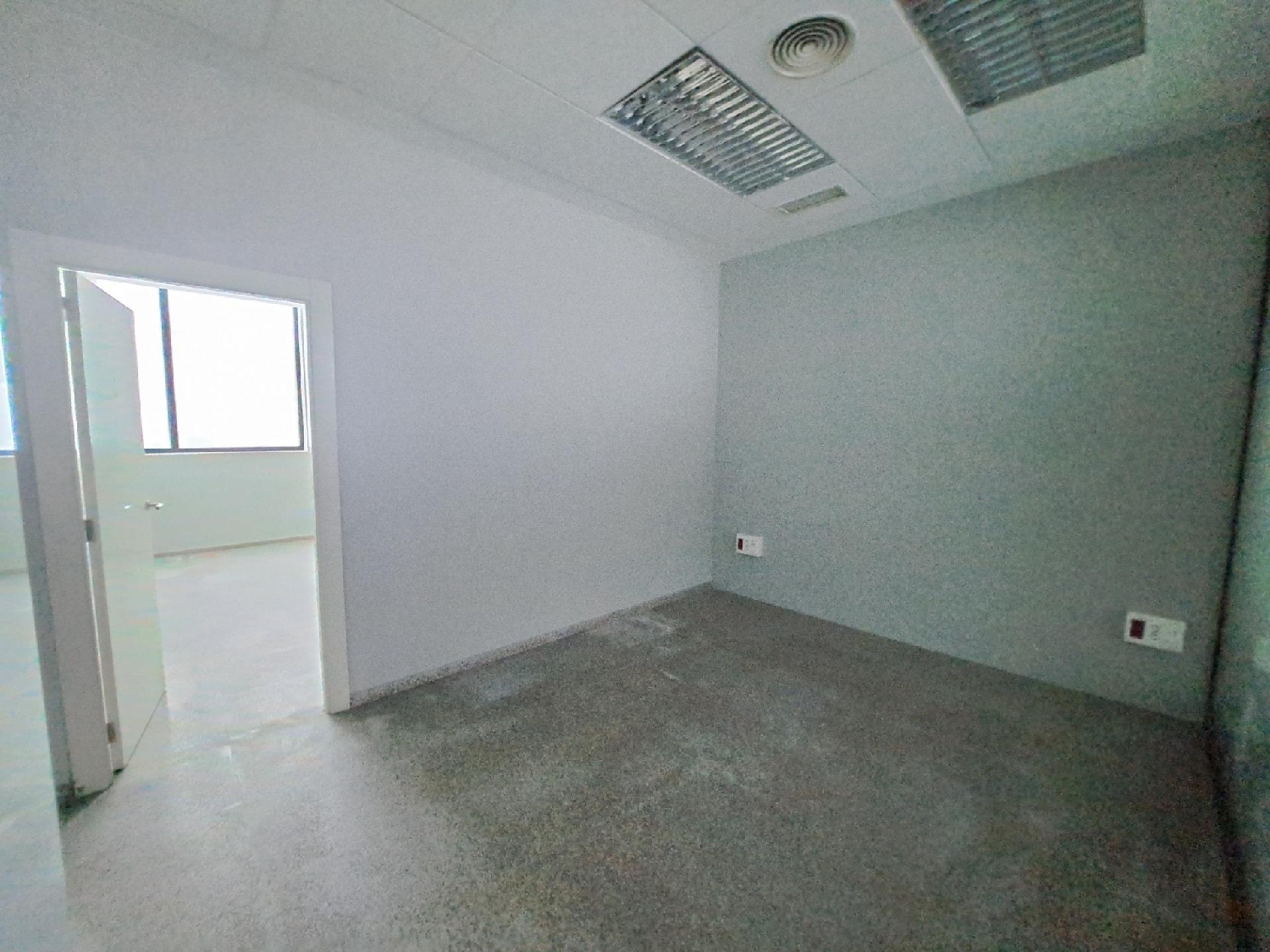  till salu lokal Carcaixent Ribera Alta 8
