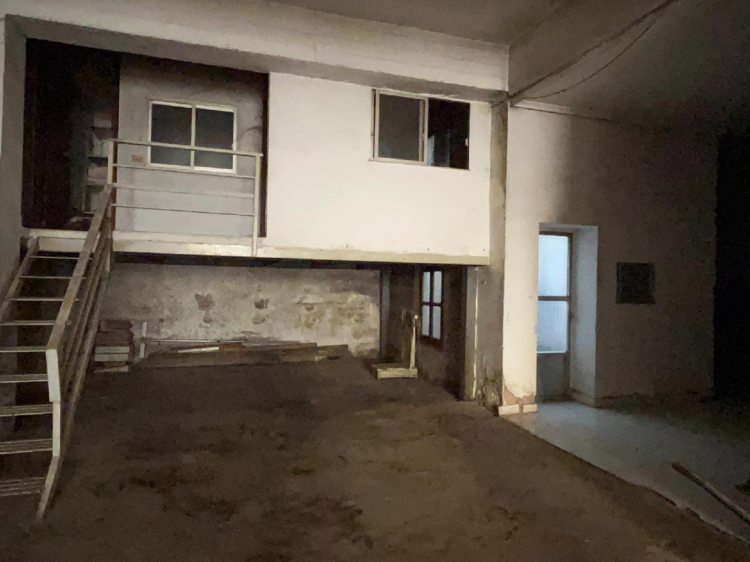  till salu lokal Carinyena Plana Baixa 8