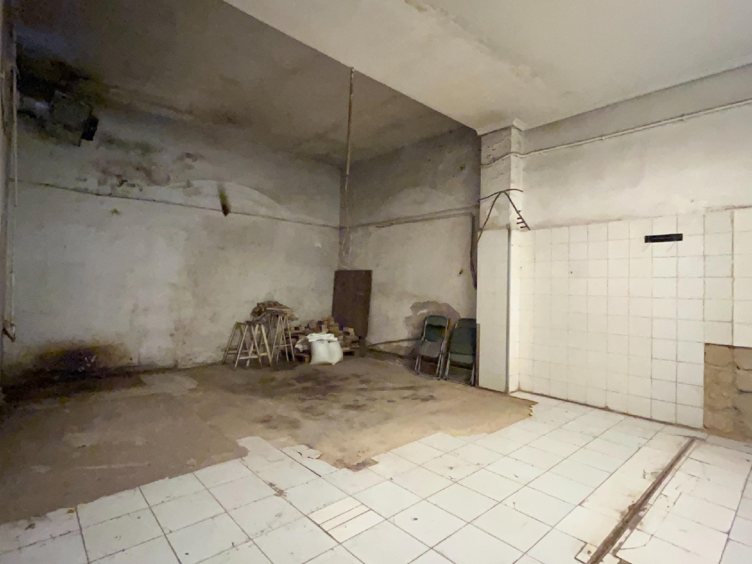  till salu lokal Carinyena Plana Baixa 6
