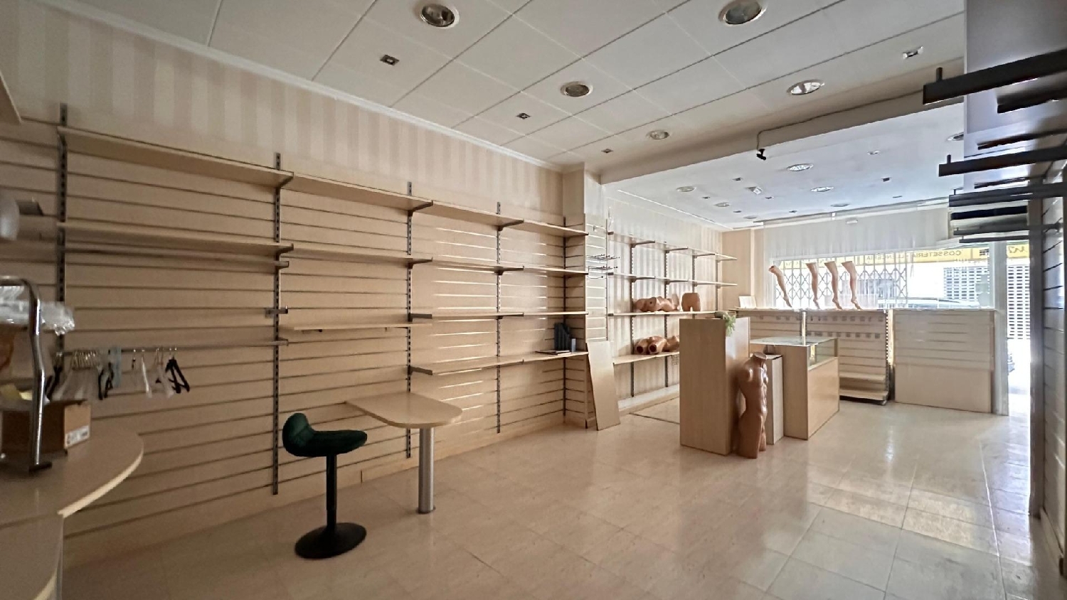  till salu lokal Carlet Ribera Alta 1
