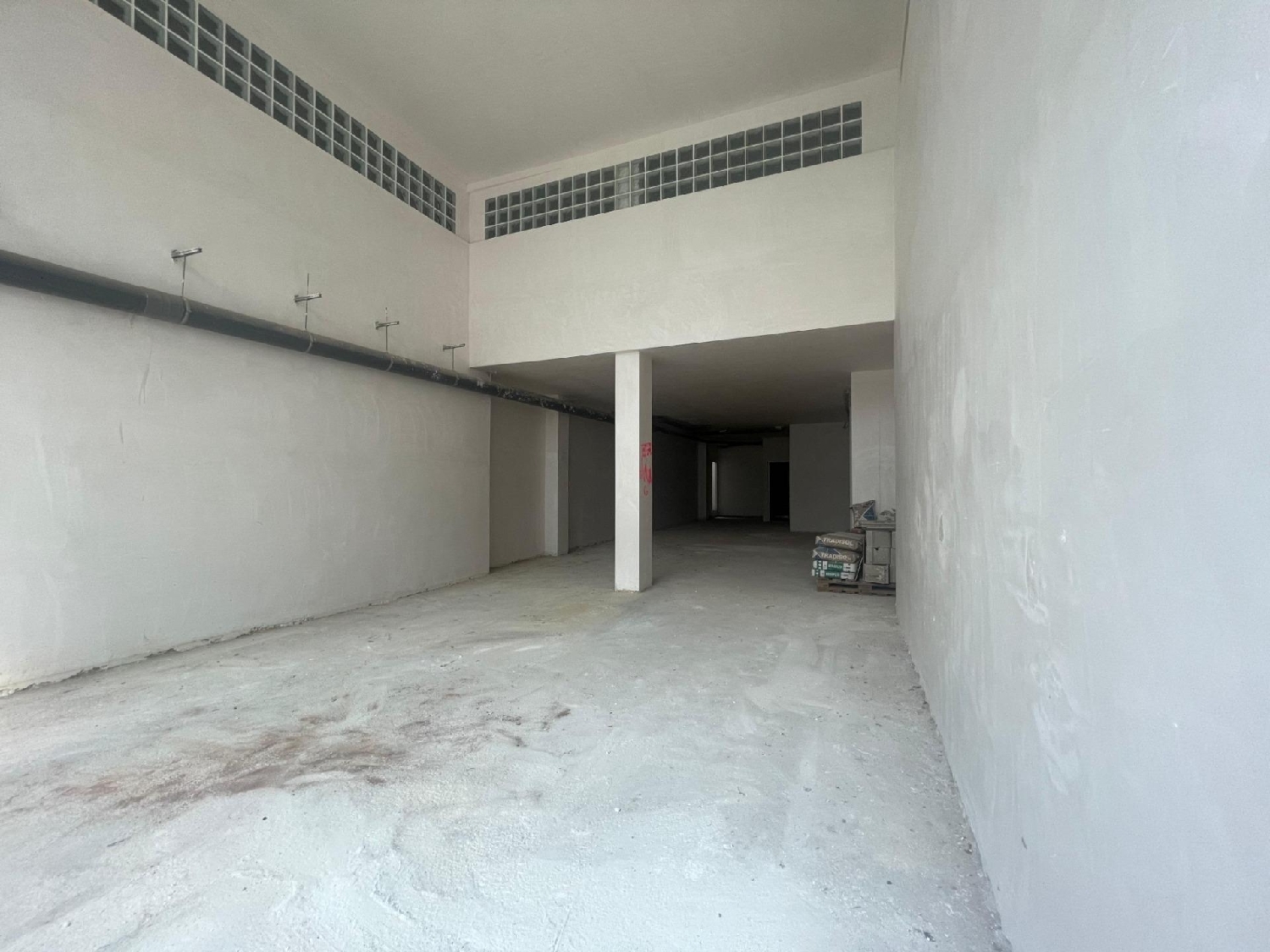  till salu lokal Carlet Ribera Alta 8
