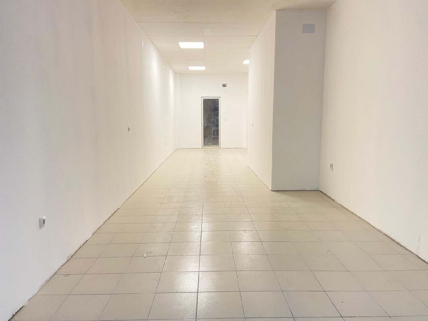  till salu lokal Carolinas Alacantí 4