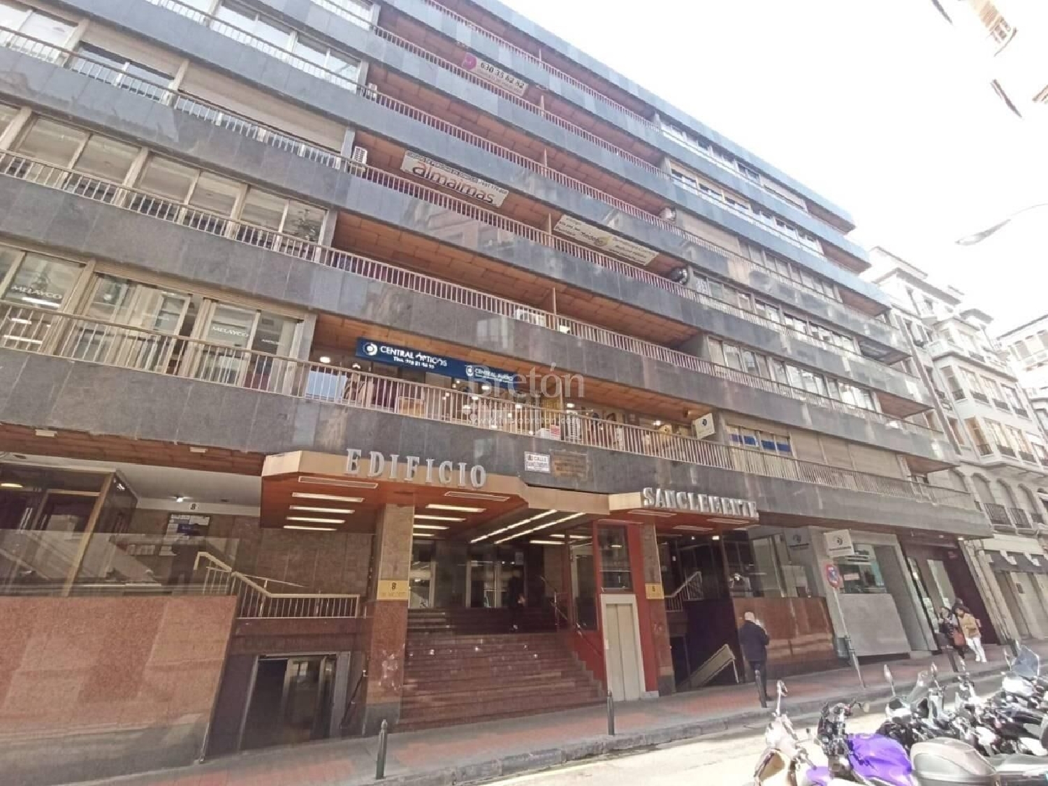  till salu lokal Casco Histórico 50001 D.C. Zaragoza 1