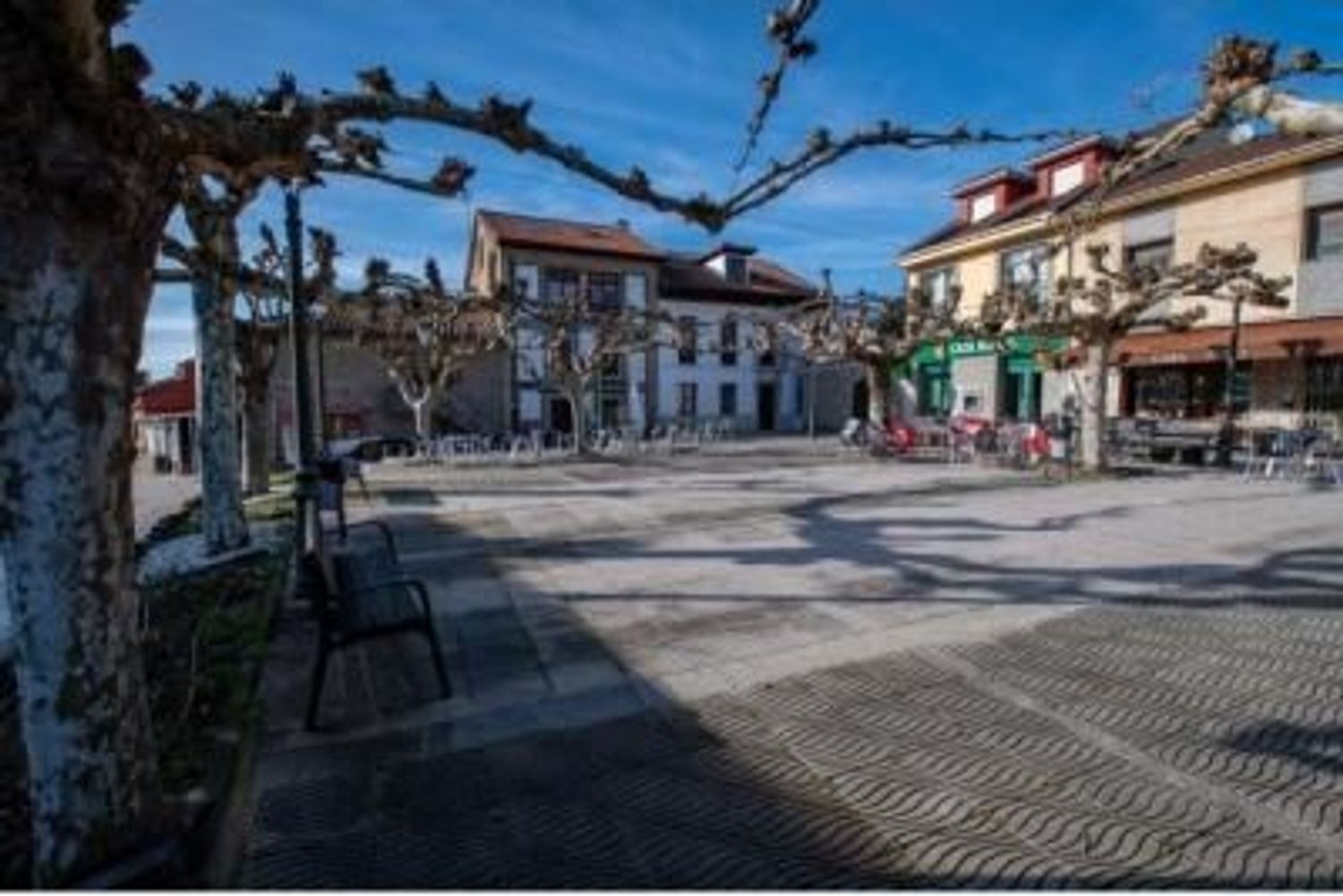  till salu lokal Castañera Oviedo 6