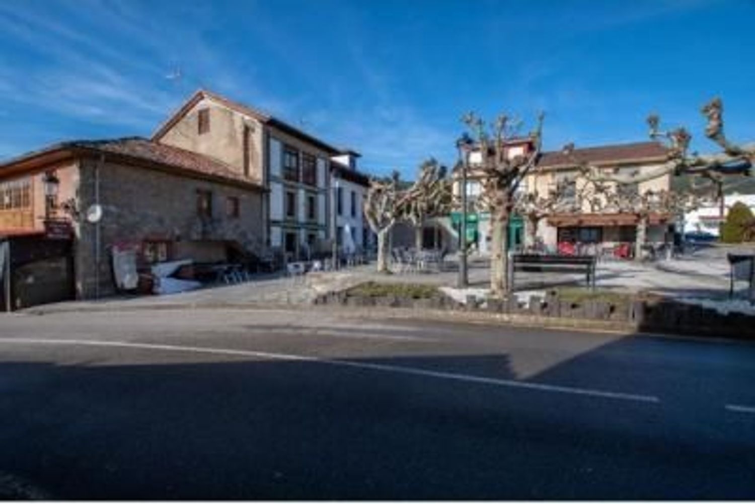  till salu lokal Castañera Oviedo 8
