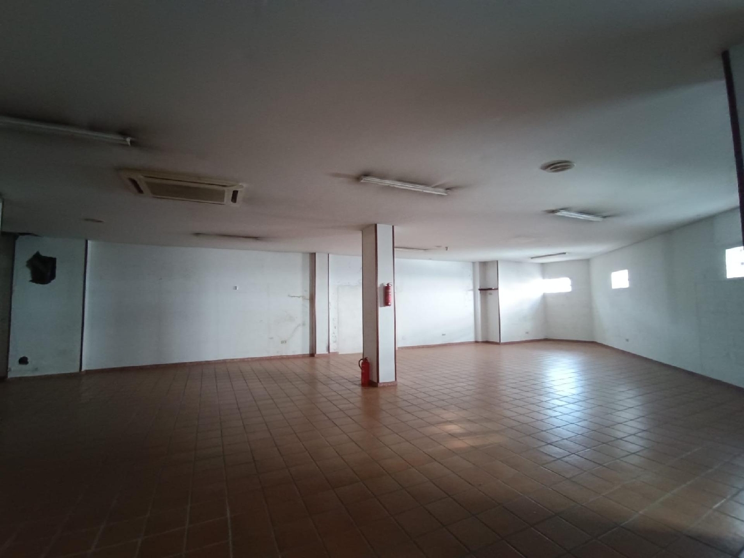  till salu lokal Trabanca Badiña Salnés 4