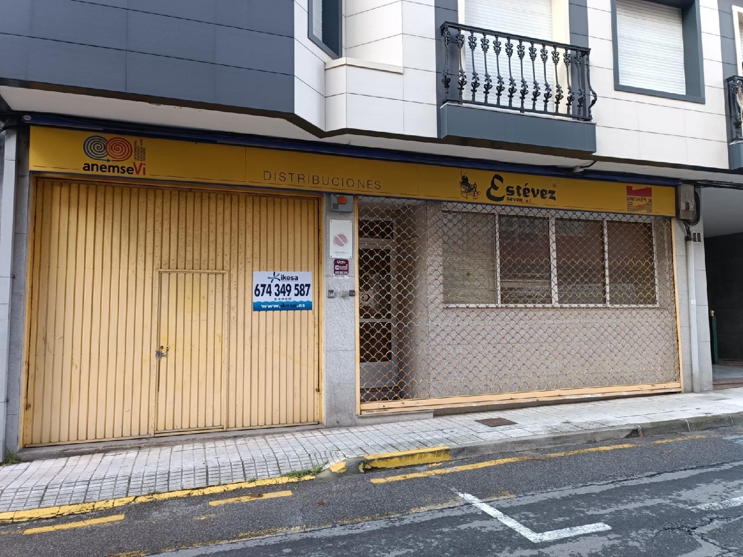  till salu lokal Trabanca Badiña Salnés 1