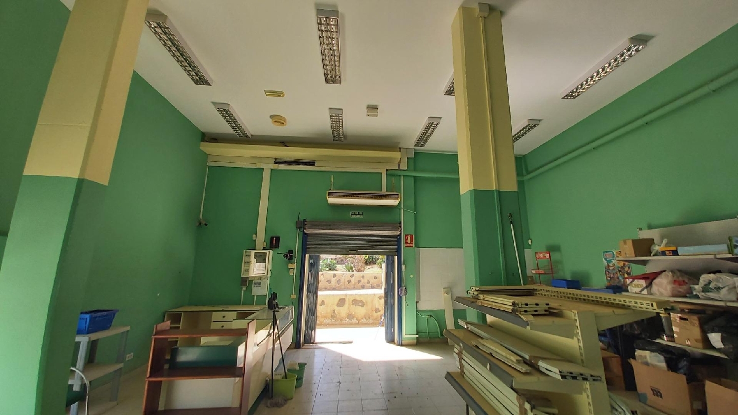  till salu lokal Catalanes Zona Metropolitana 6