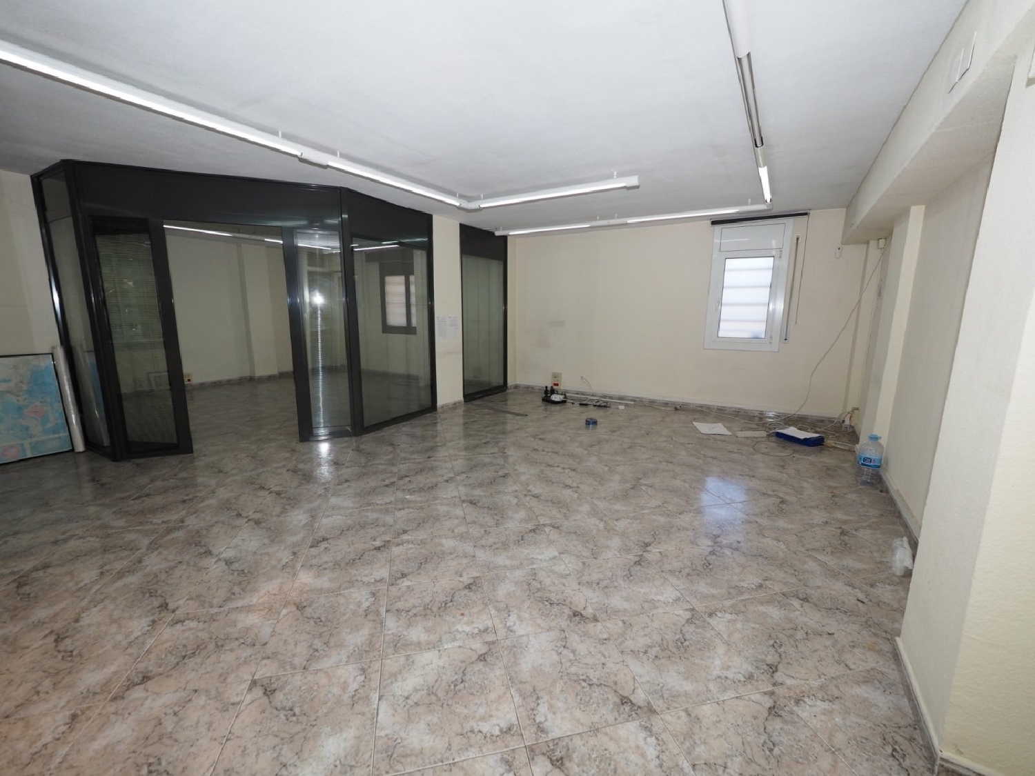  till salu lokal Centre 08222 Vallès Occidental 1