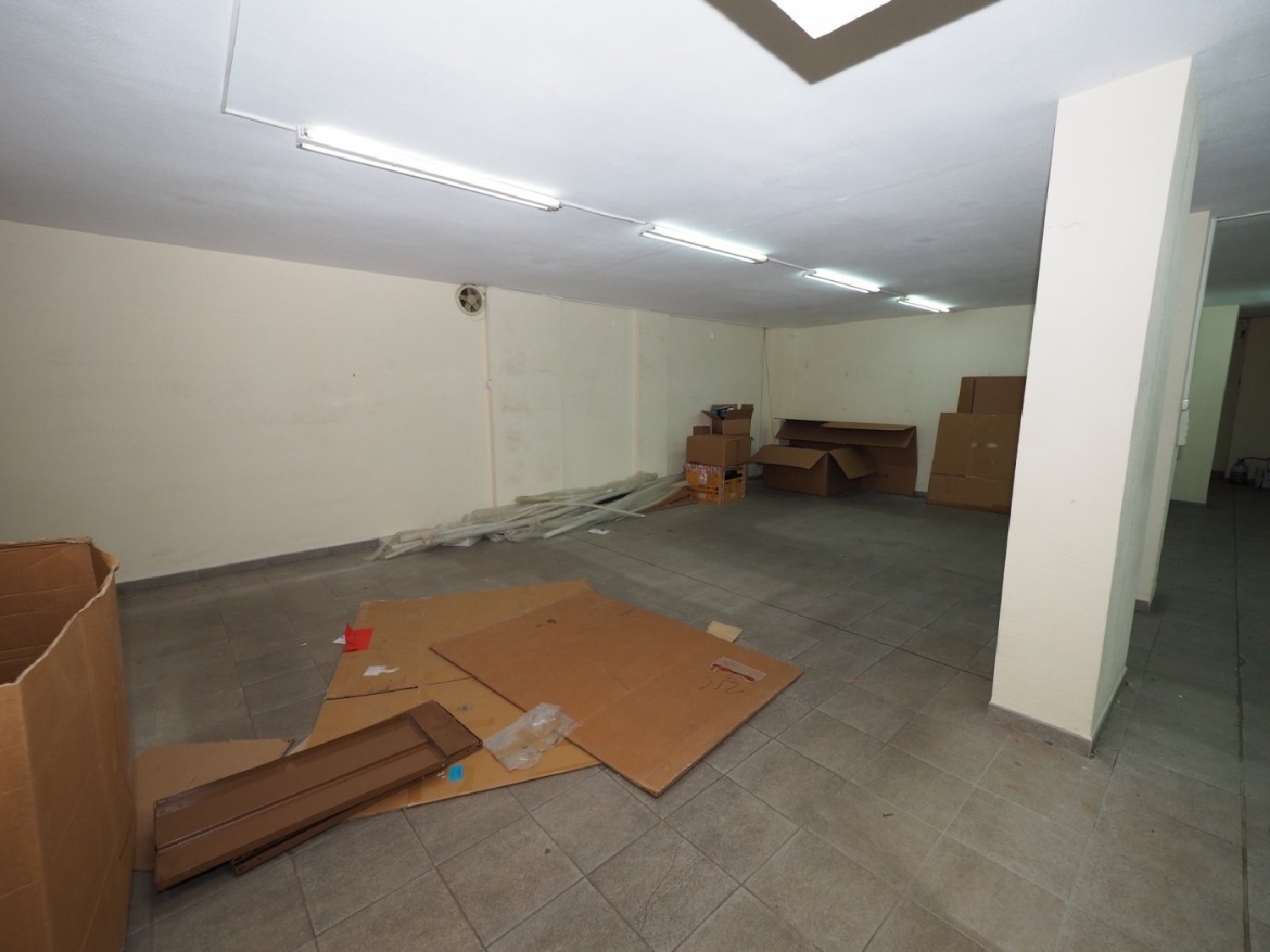  till salu lokal Centre 08222 Vallès Occidental 8