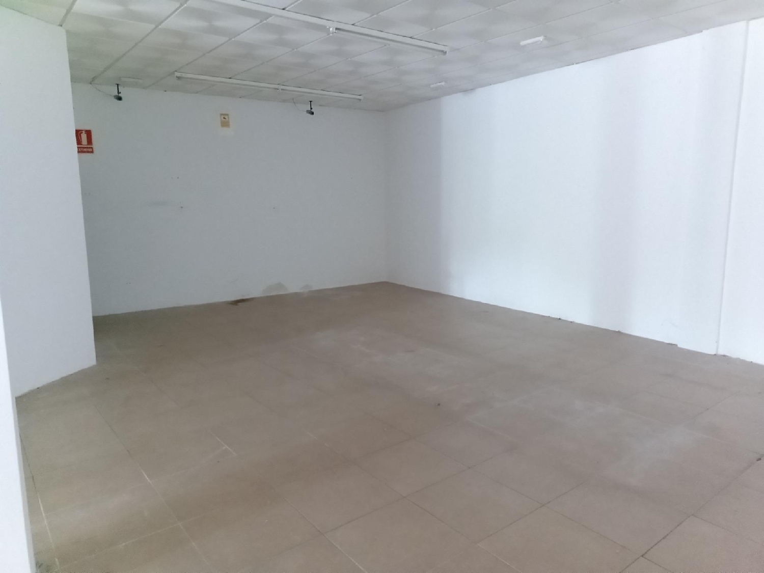  en venta local Cistérniga Tierra De Pinares 5