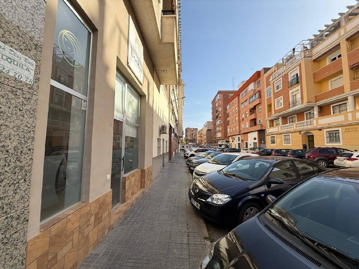  till salu lokal Club Campo Pino Badajoz 2