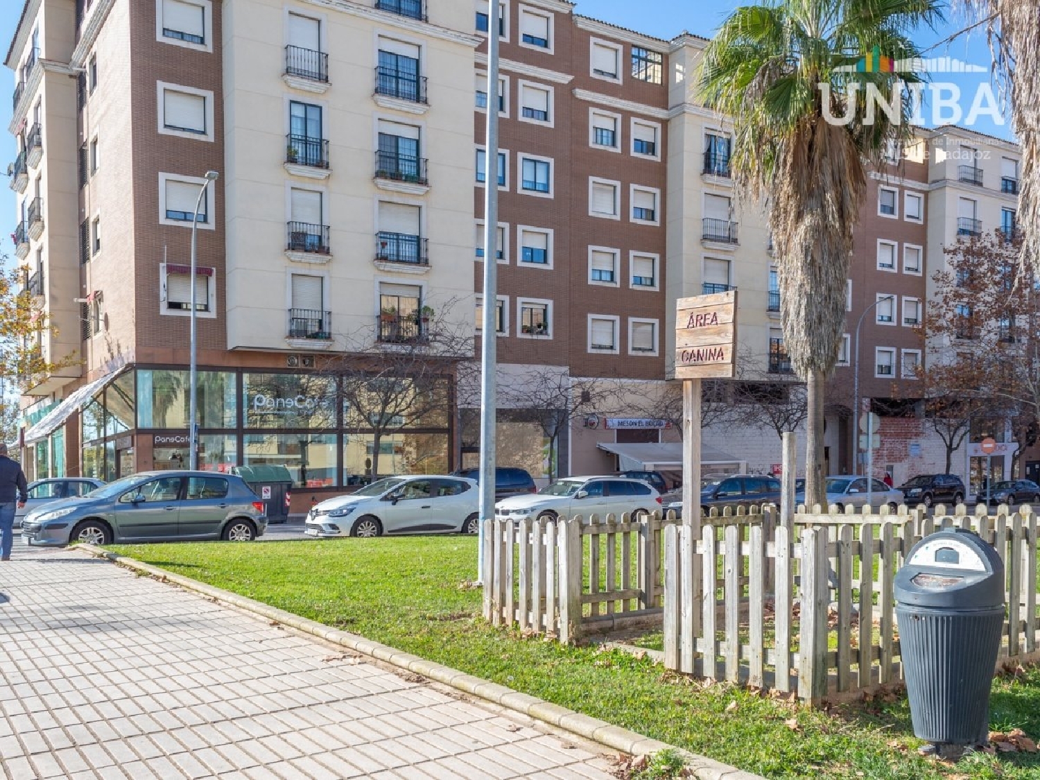  till salu lokal Club Campo Pino Badajoz 8