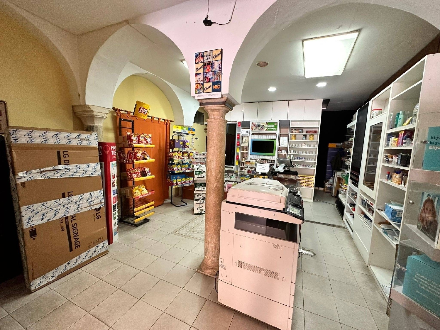  till salu lokal Colonia Carlos Haya Badajoz 4