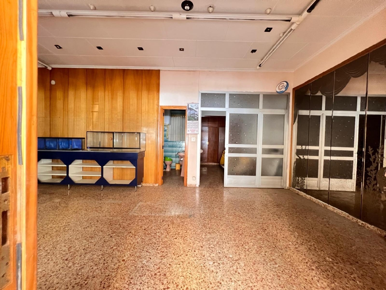  till salu lokal Colonia Sta. Ana Ribera Alta 1