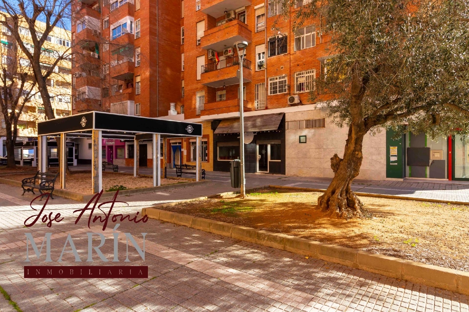  till salu lokal Corazón De Jesús Badajoz 2