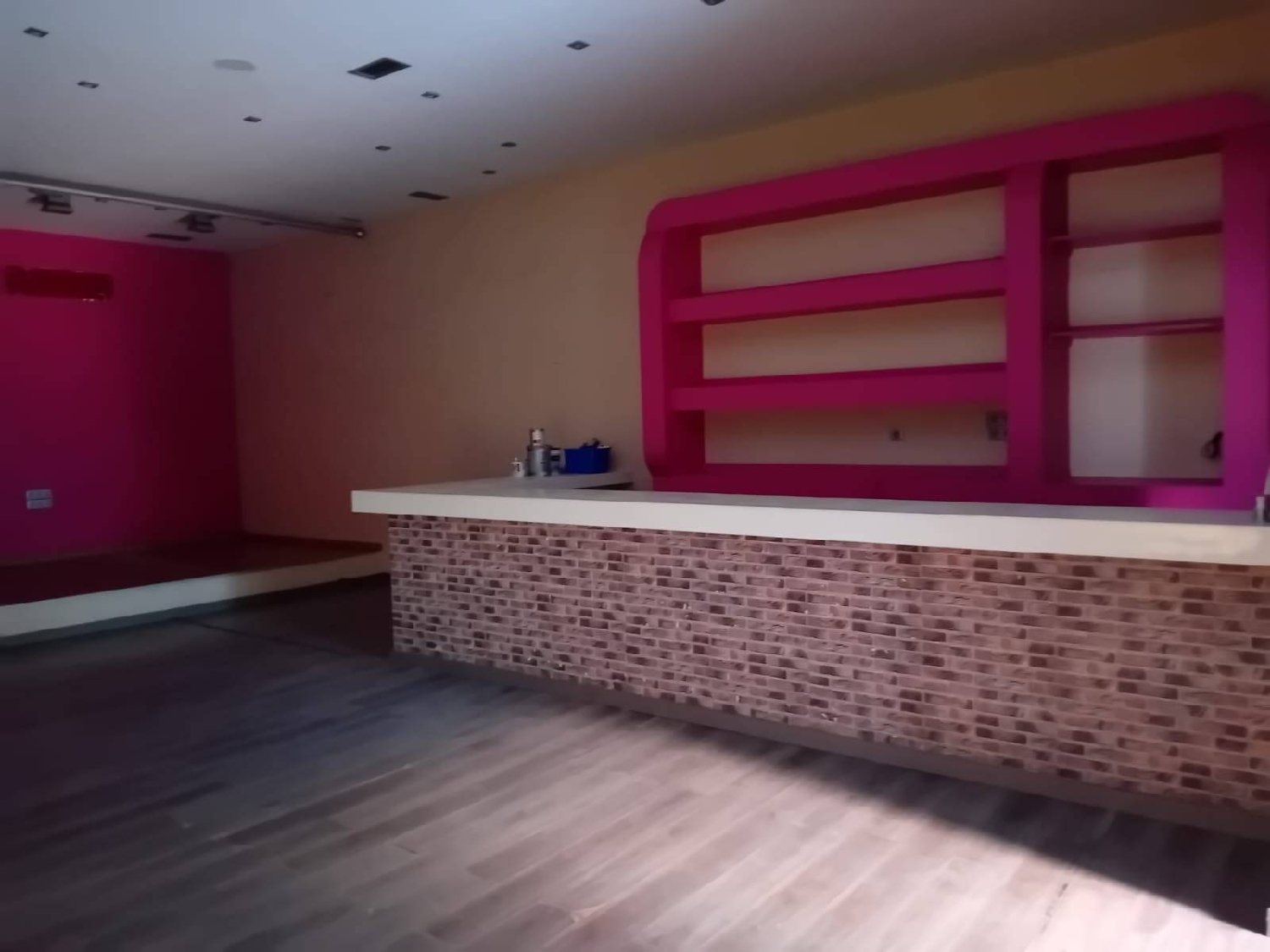  till salu lokal Corazón De Jesús Badajoz 1