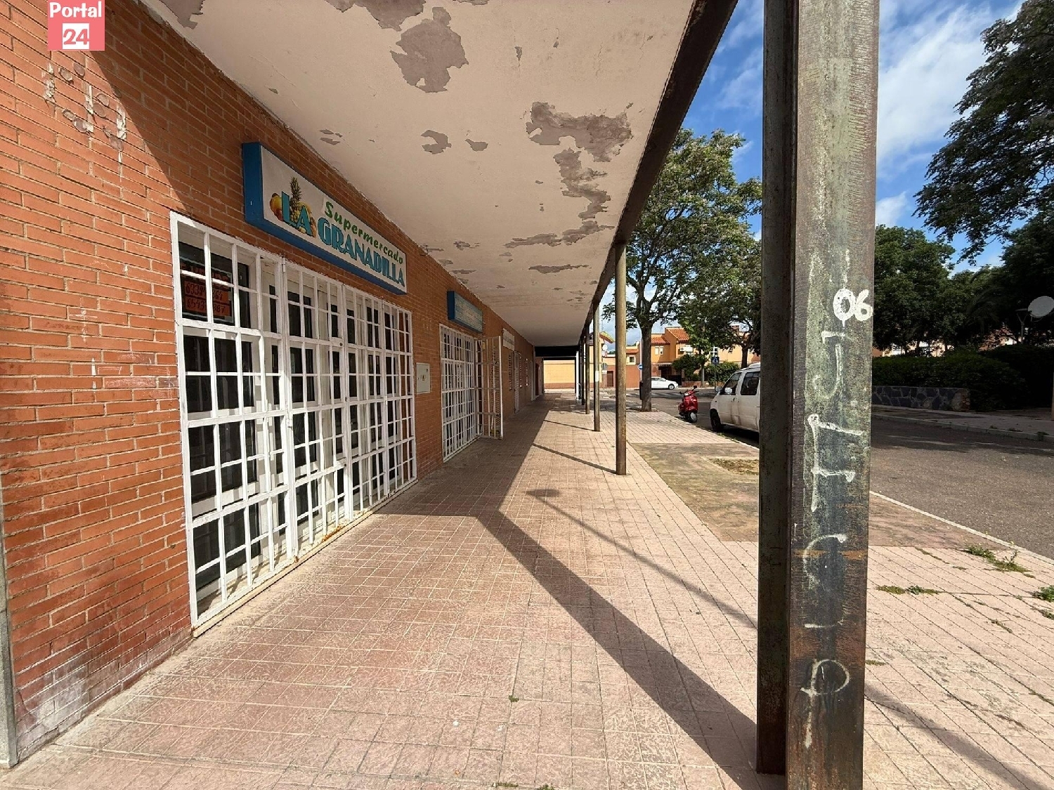  till salu lokal Corazón De Jesús Badajoz 1
