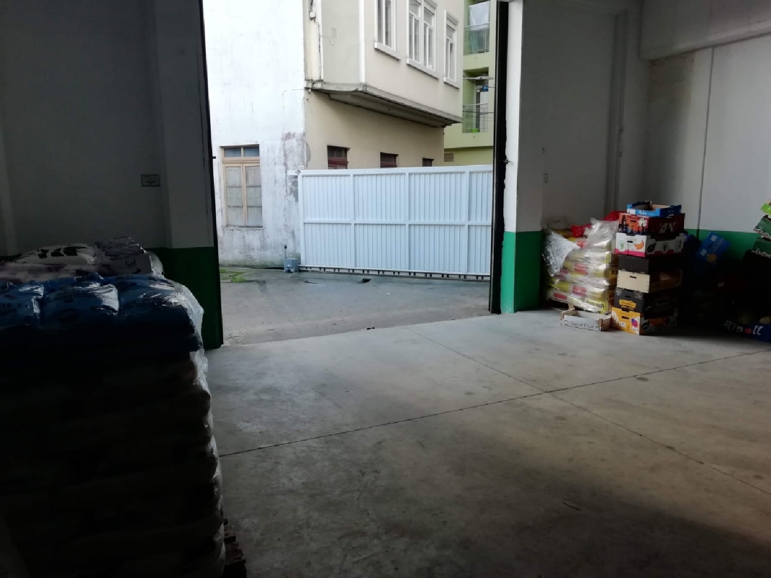  till salu lokal Cornaces Bergantiños 2