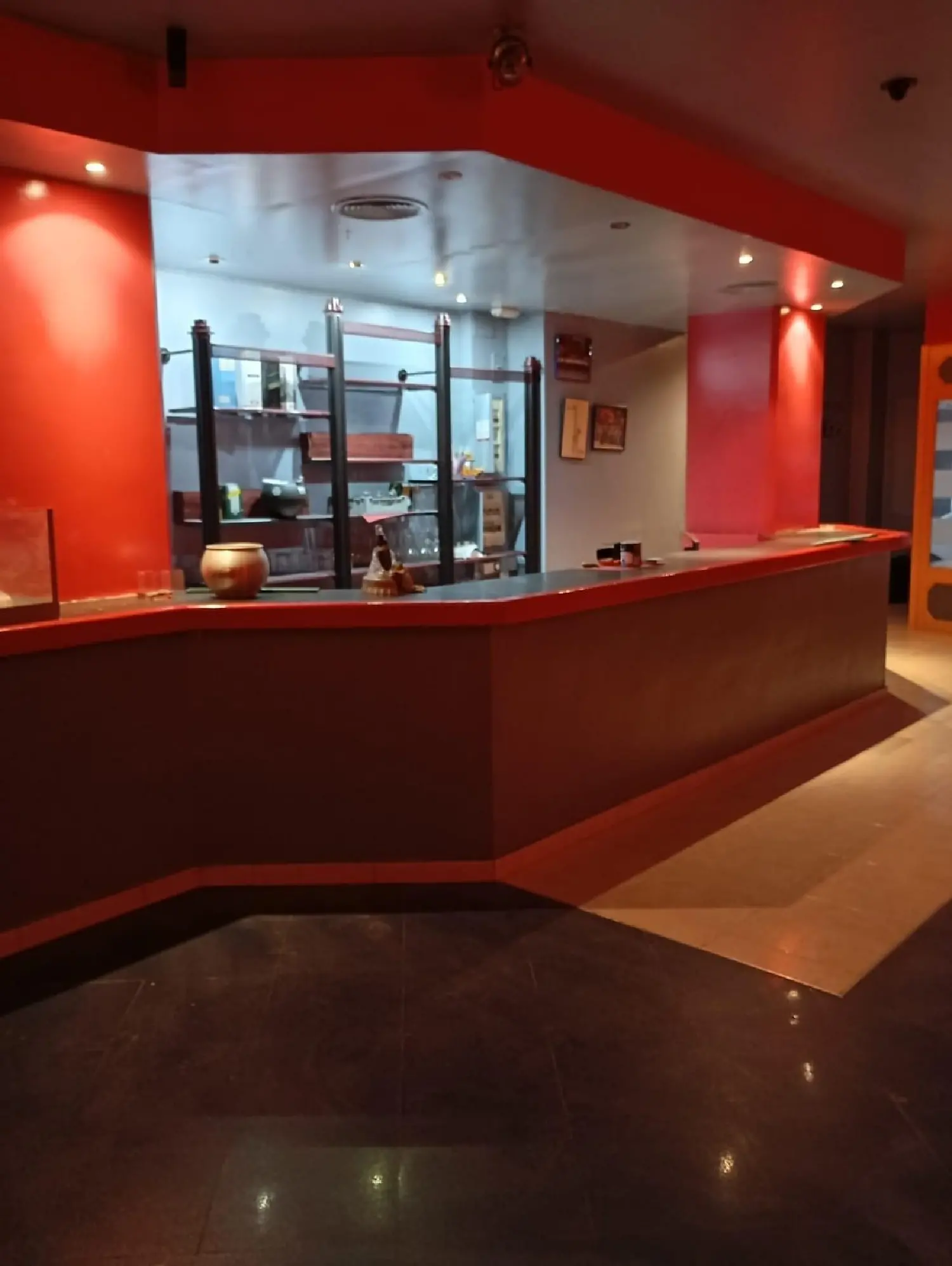 till salu lokal L'entredos Alacantí 3