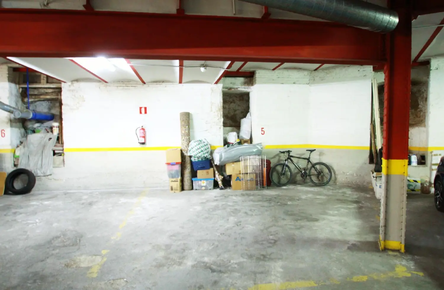  till salu lokal L'entredos Alacantí 7