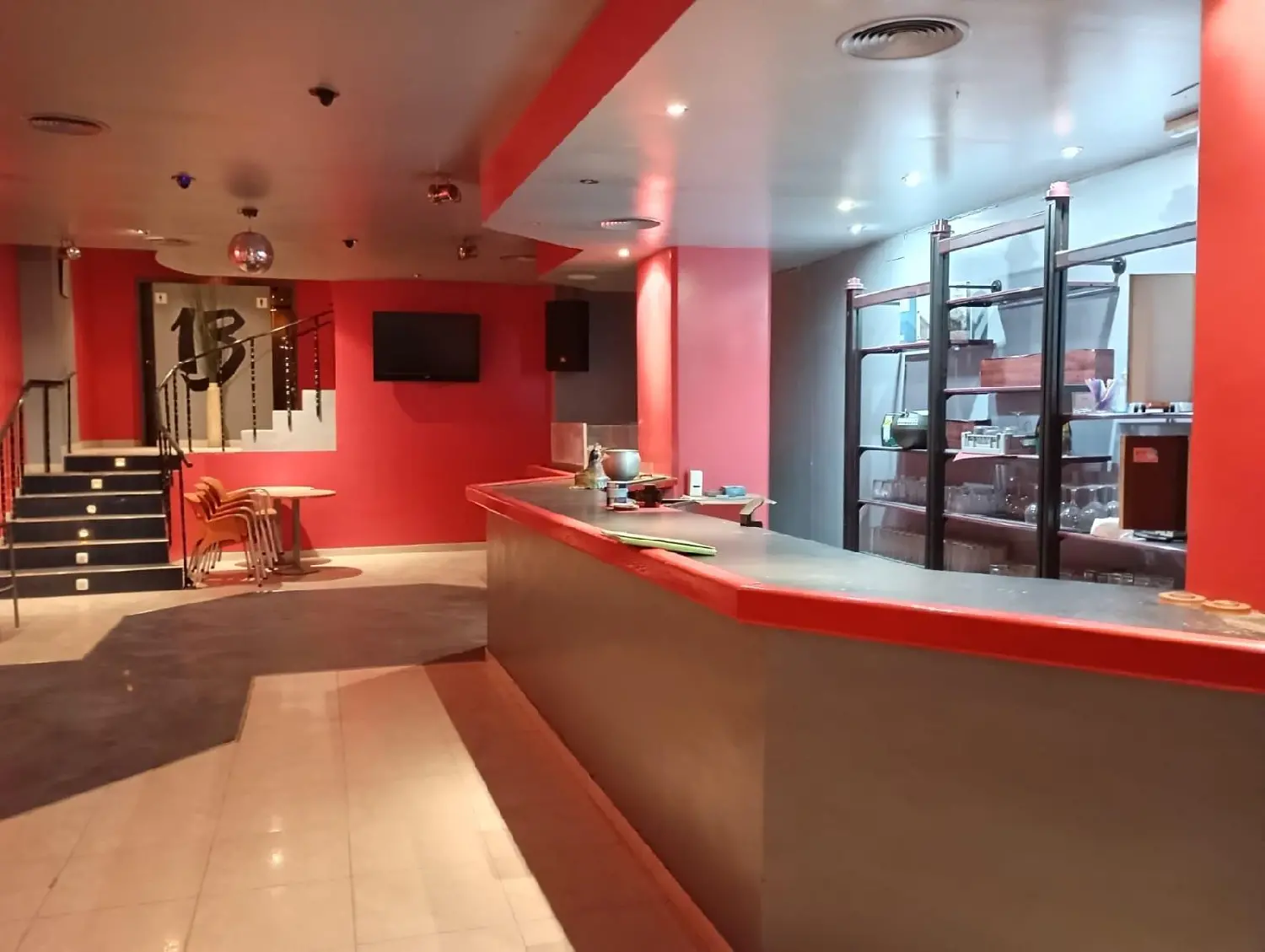  till salu lokal L'entredos Alacantí 6