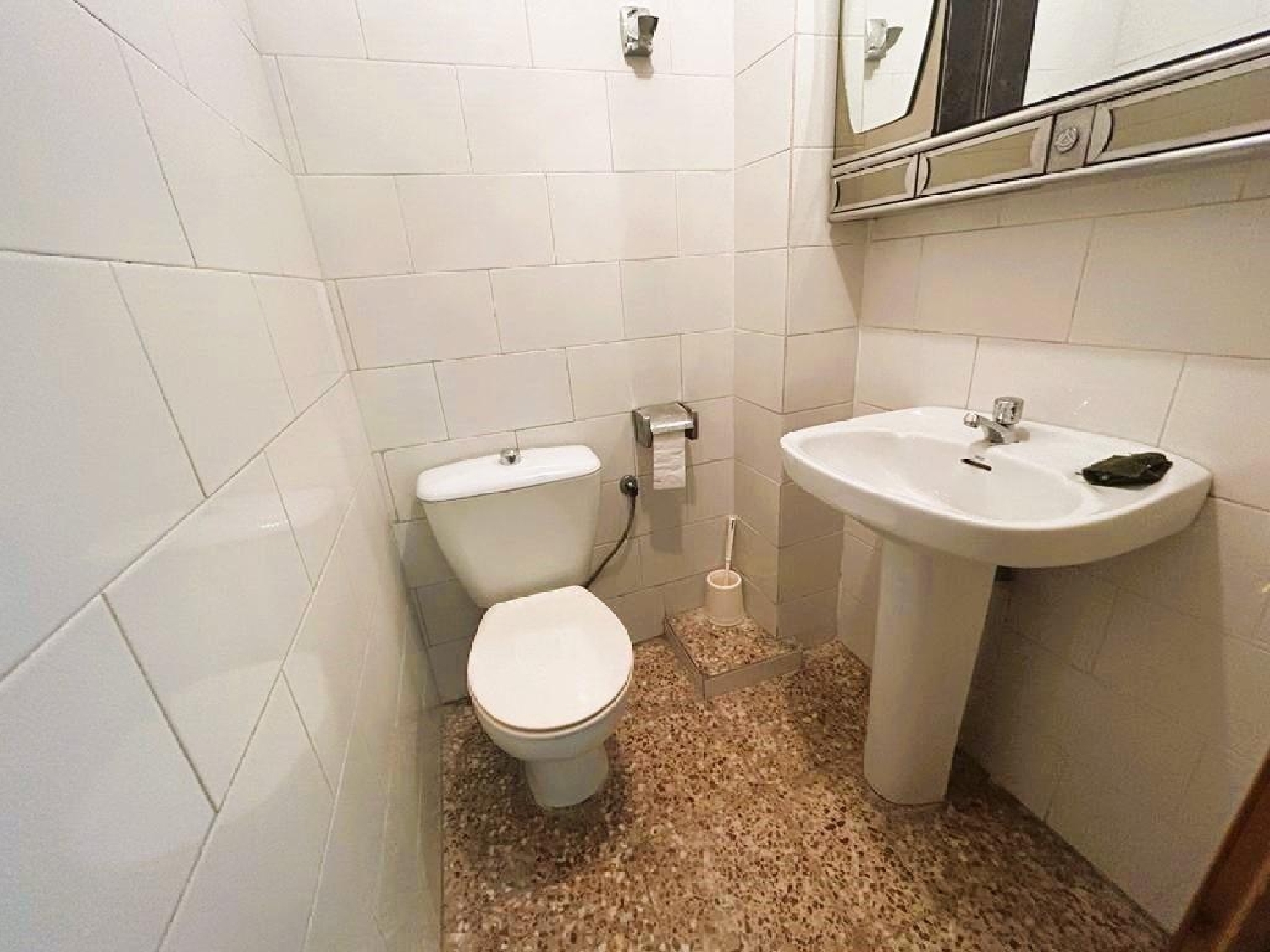  till salu lokal Cruz De Gracia Horta Oest 4