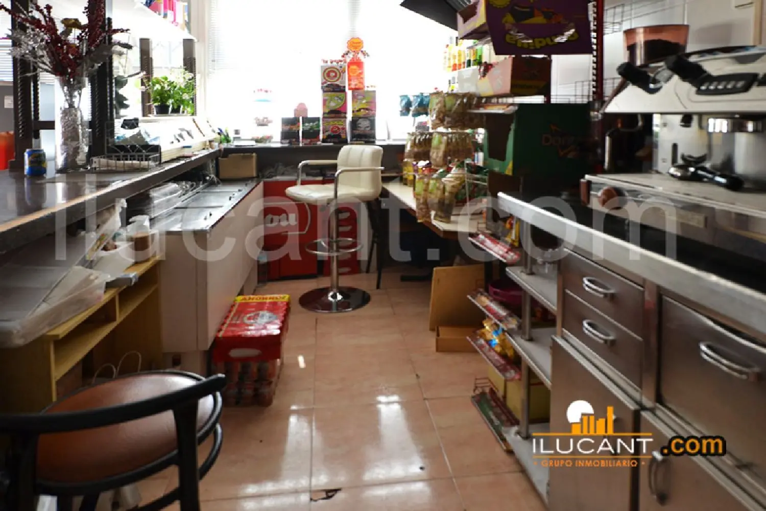  till salu lokal Virgen Del Carmen Alacantí 4