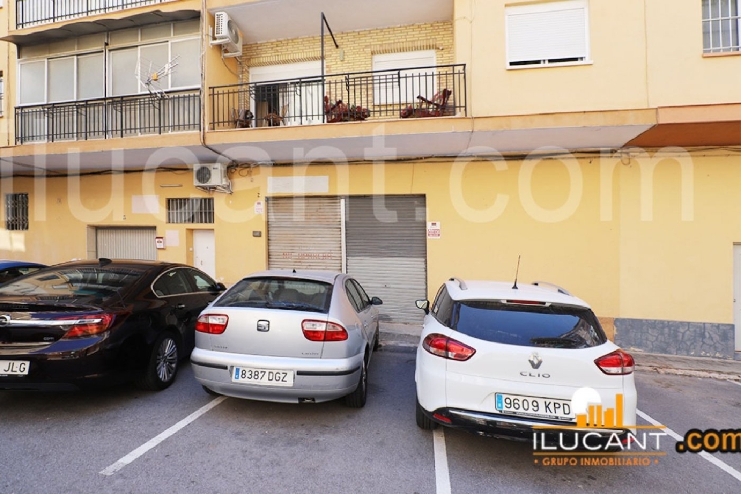  till salu lokal Colonia Requena Alacantí 1