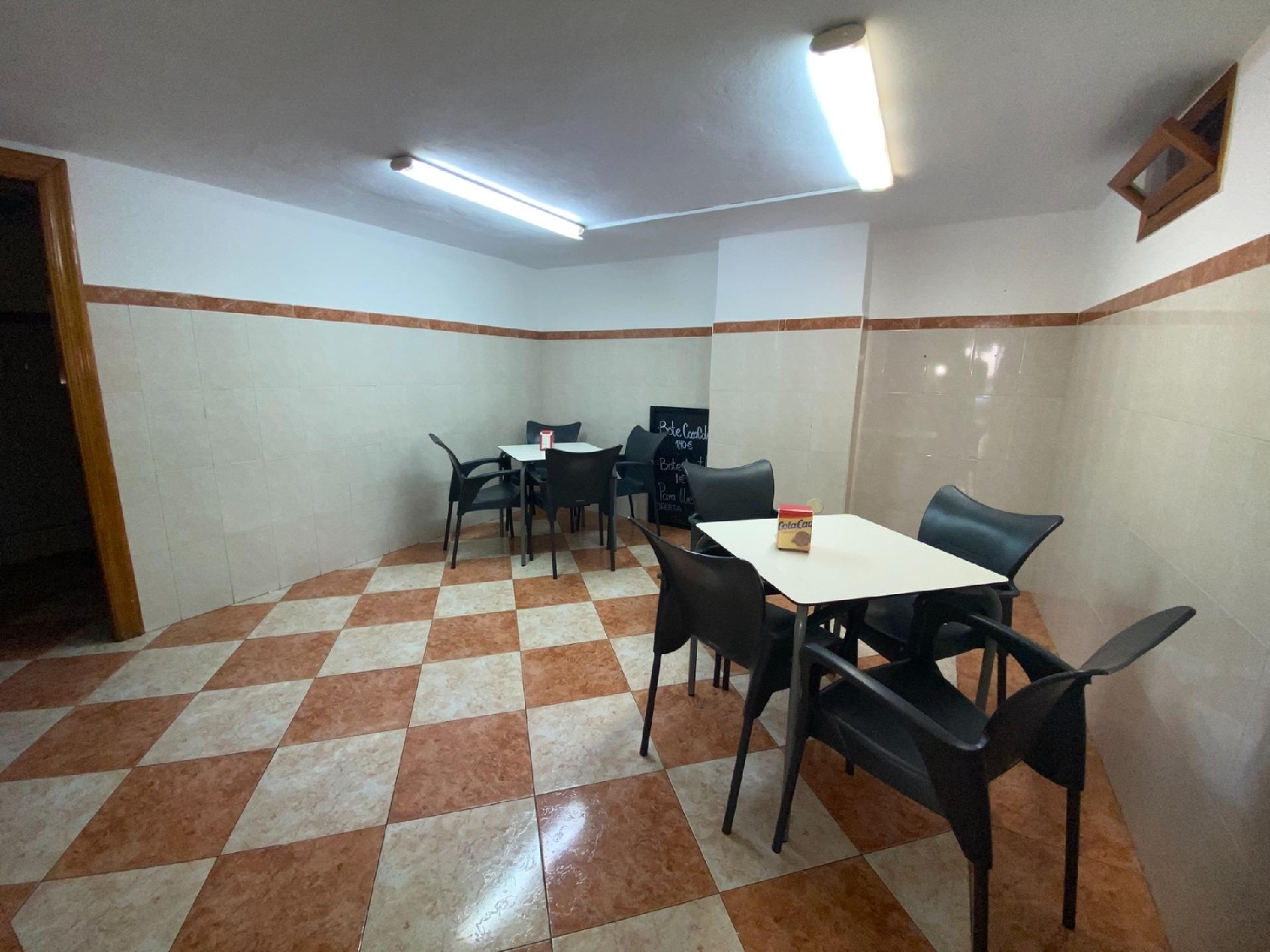  till salu lokal Divina Pastora Alacantí 4