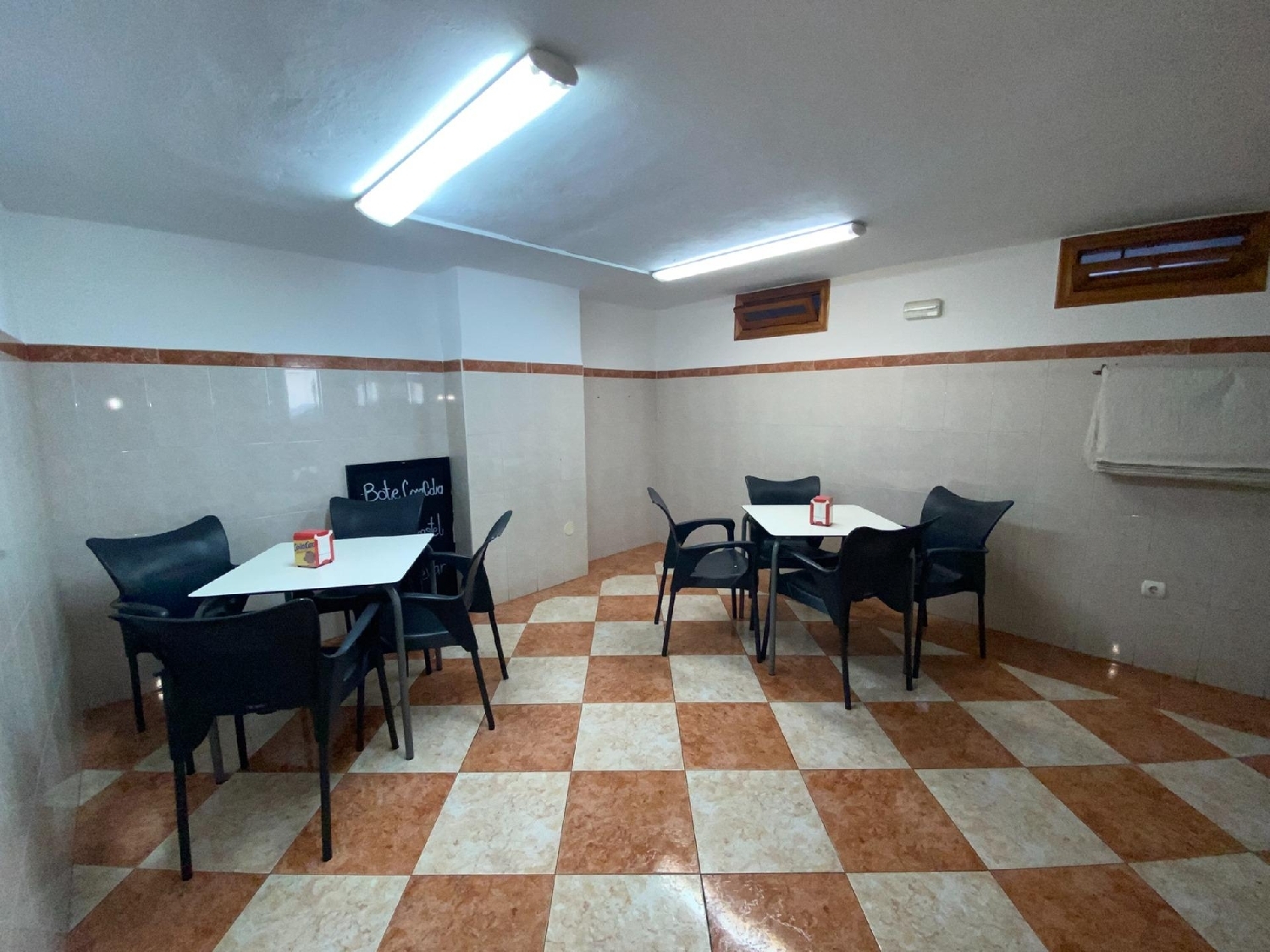 till salu lokal Divina Pastora Alacantí 3
