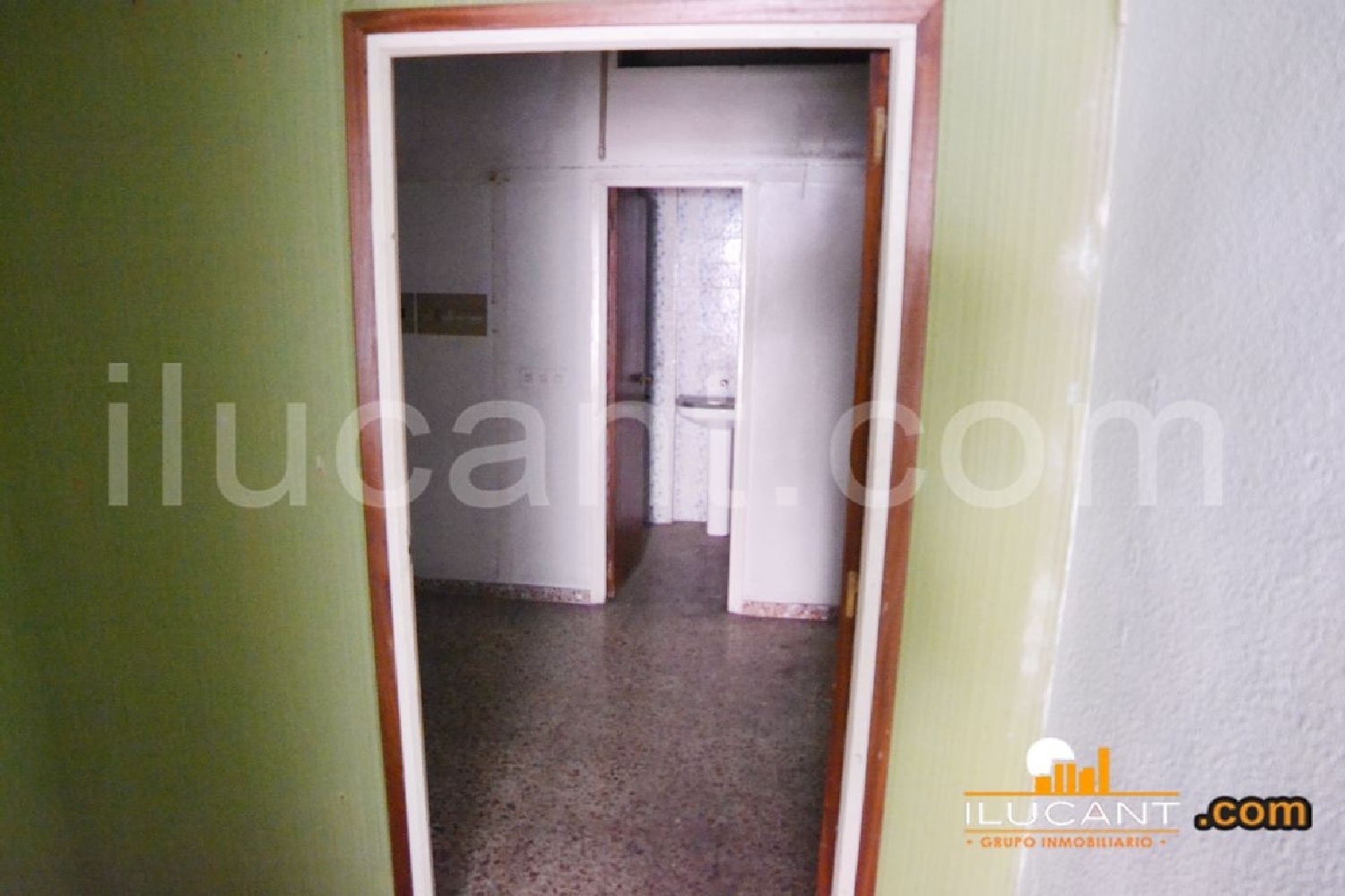  till salu lokal Divina Pastora Alacantí 4