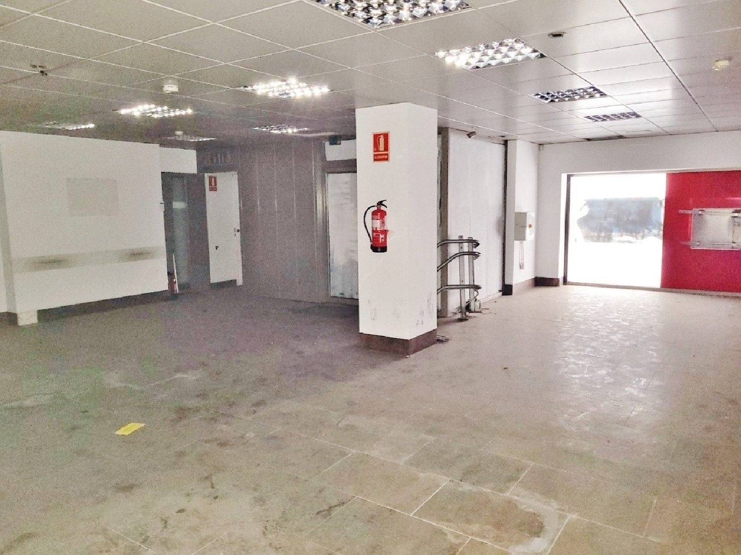 till salu lokal Eixample Nord Gironès 3