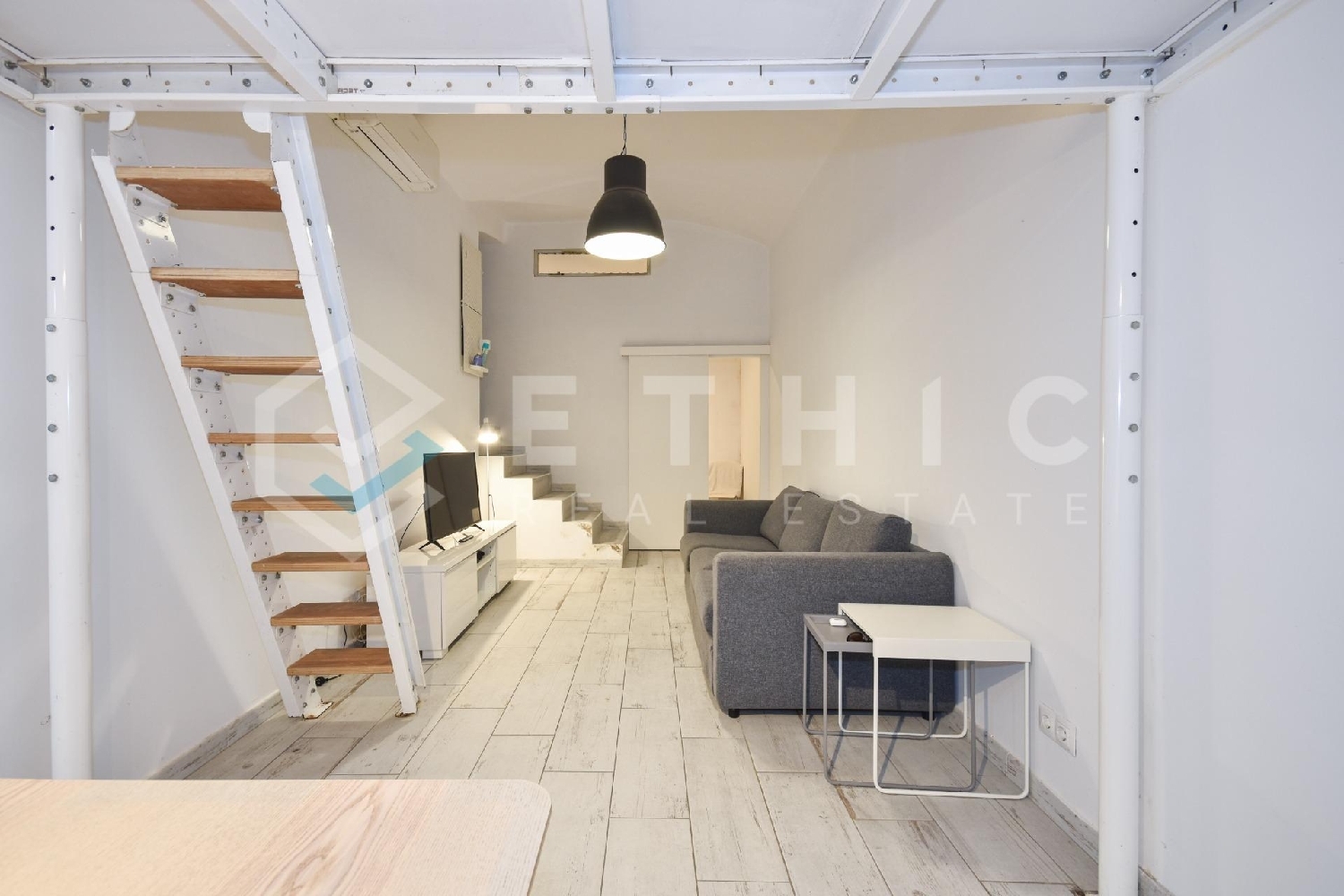 till salu lokal Eixample-Sant Antoni Barcelonès 2