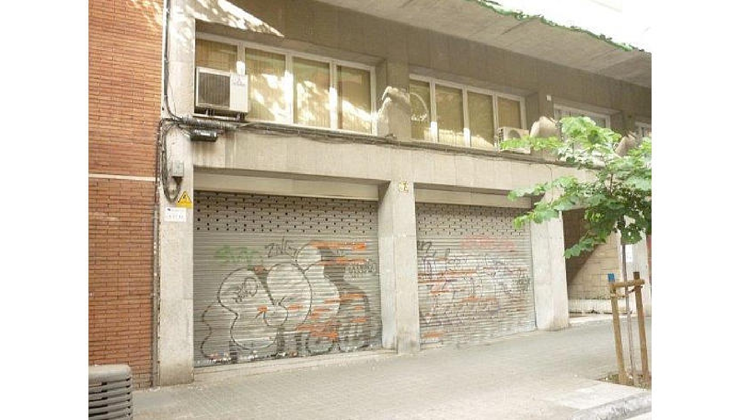  till salu lokal Eixample-Sant Antoni Barcelonès 1