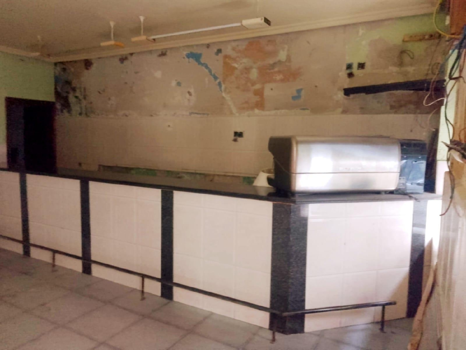  till salu lokal El Entrego Nalón 5