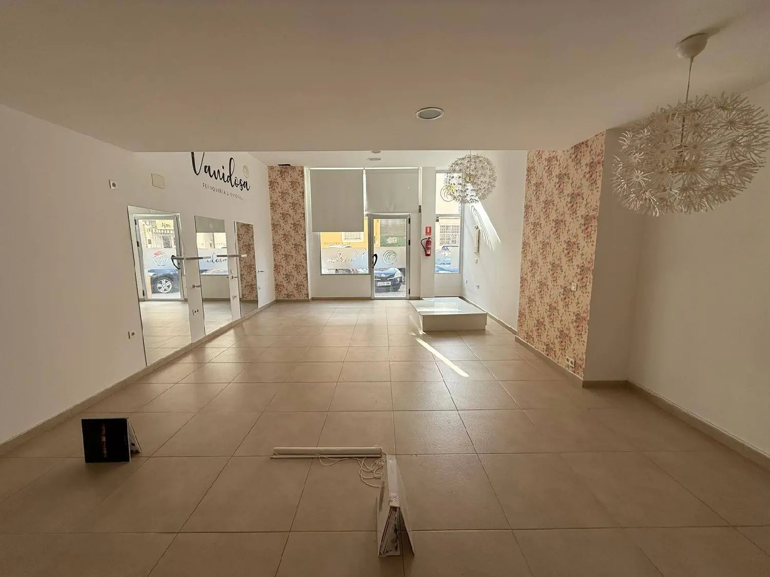 till salu lokal El Manantío Badajoz 3