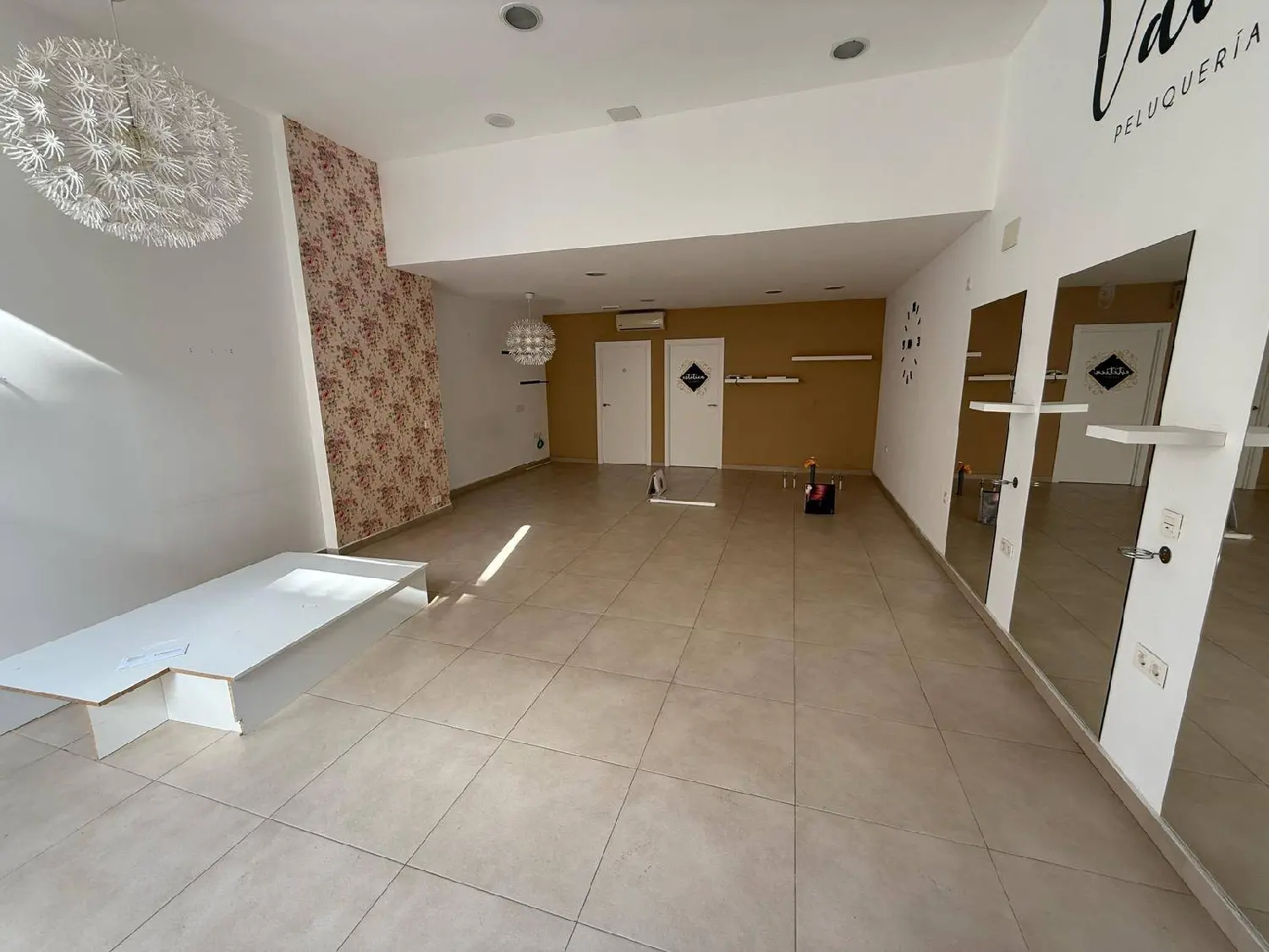  till salu lokal El Manantío Badajoz 4