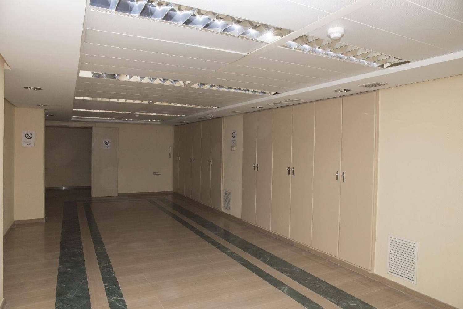  till salu lokal El Manantío Badajoz 4