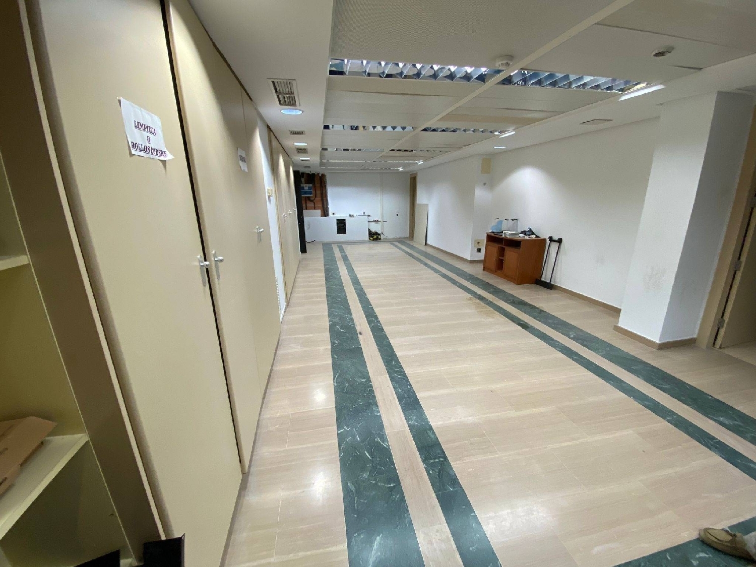  till salu lokal El Manantío Badajoz 5