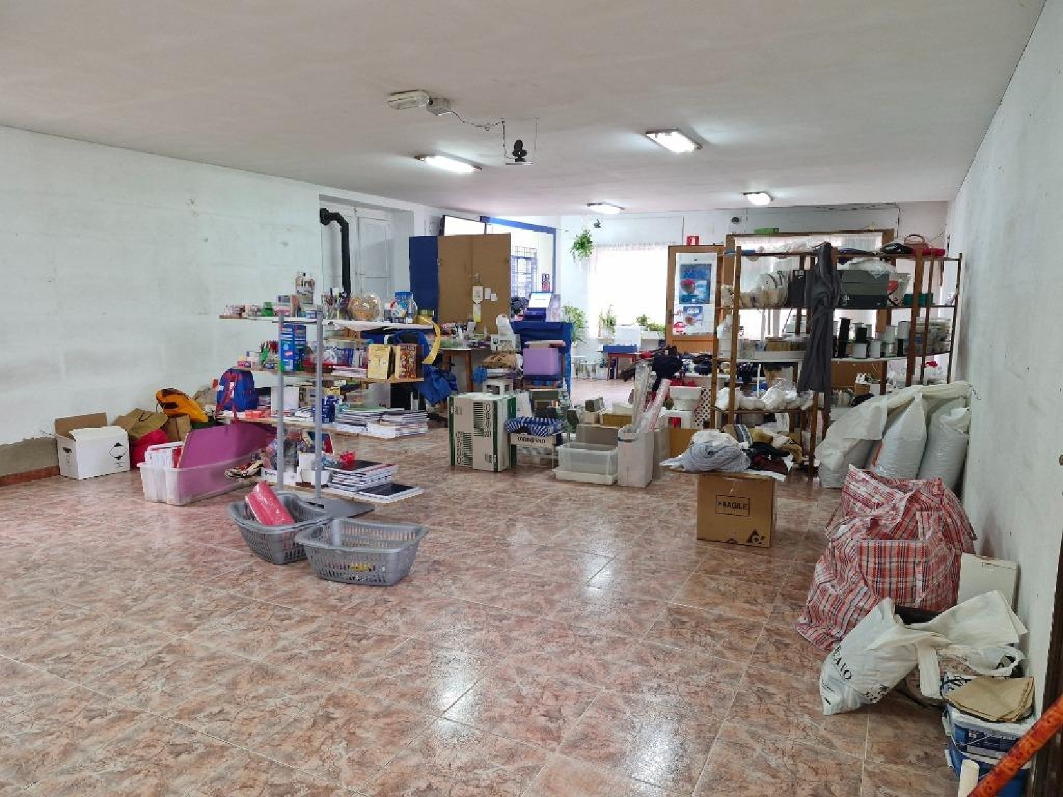  till salu lokal El Meson Besaya 5