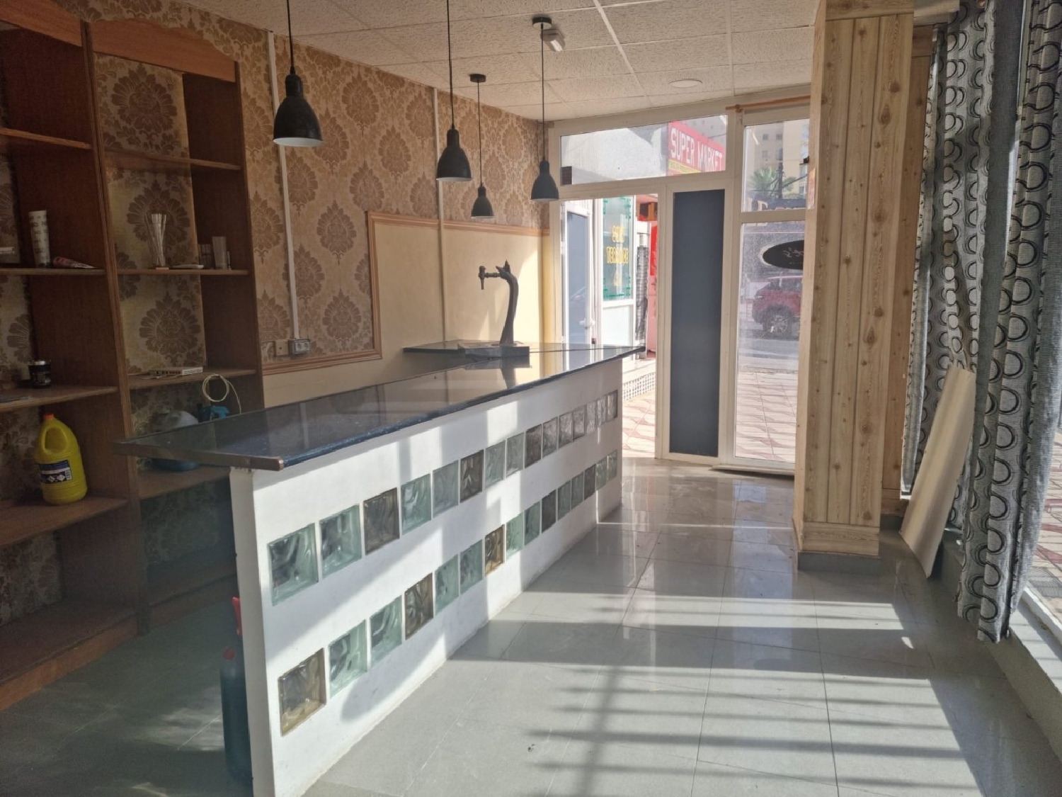  till salu lokal El Palmera-Urbanova-Tabarca Alacantí 1