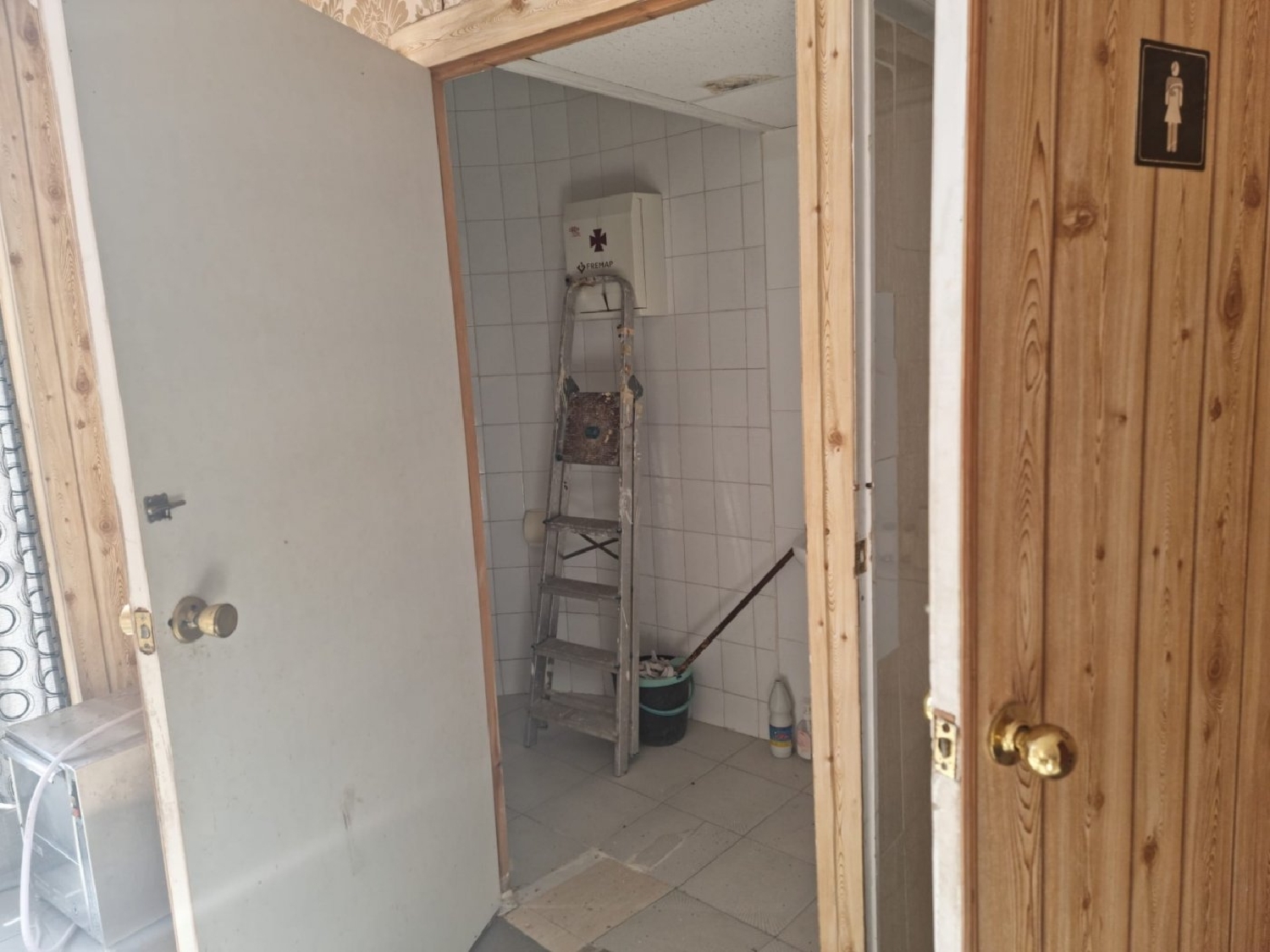  till salu lokal El Palmera-Urbanova-Tabarca Alacantí 4