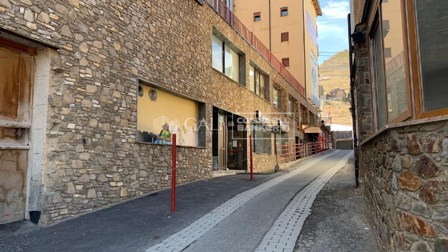  till salu lokal El Pas De La Casa Encamp 1