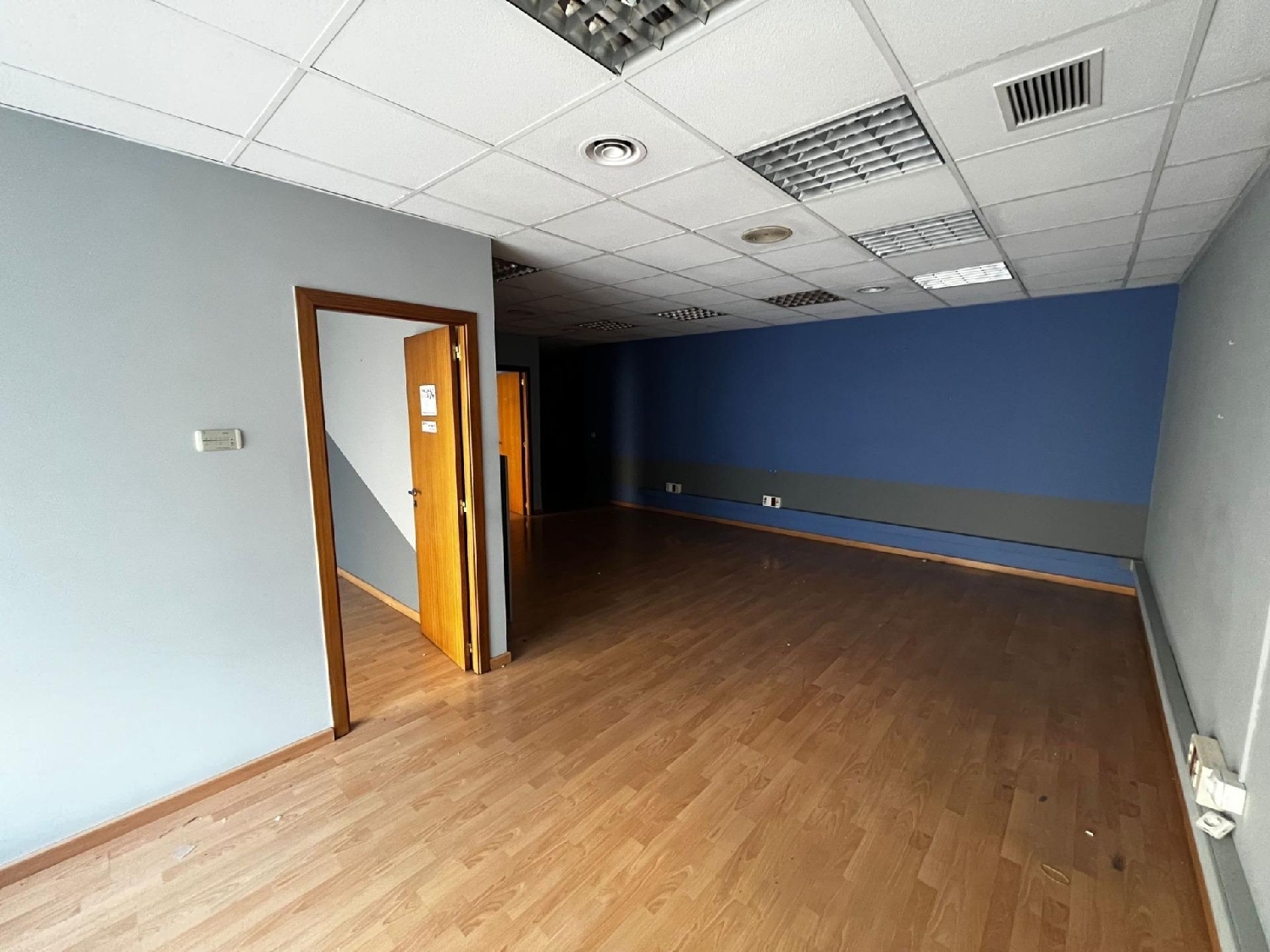 till salu lokal El Pas De La Casa Encamp 2