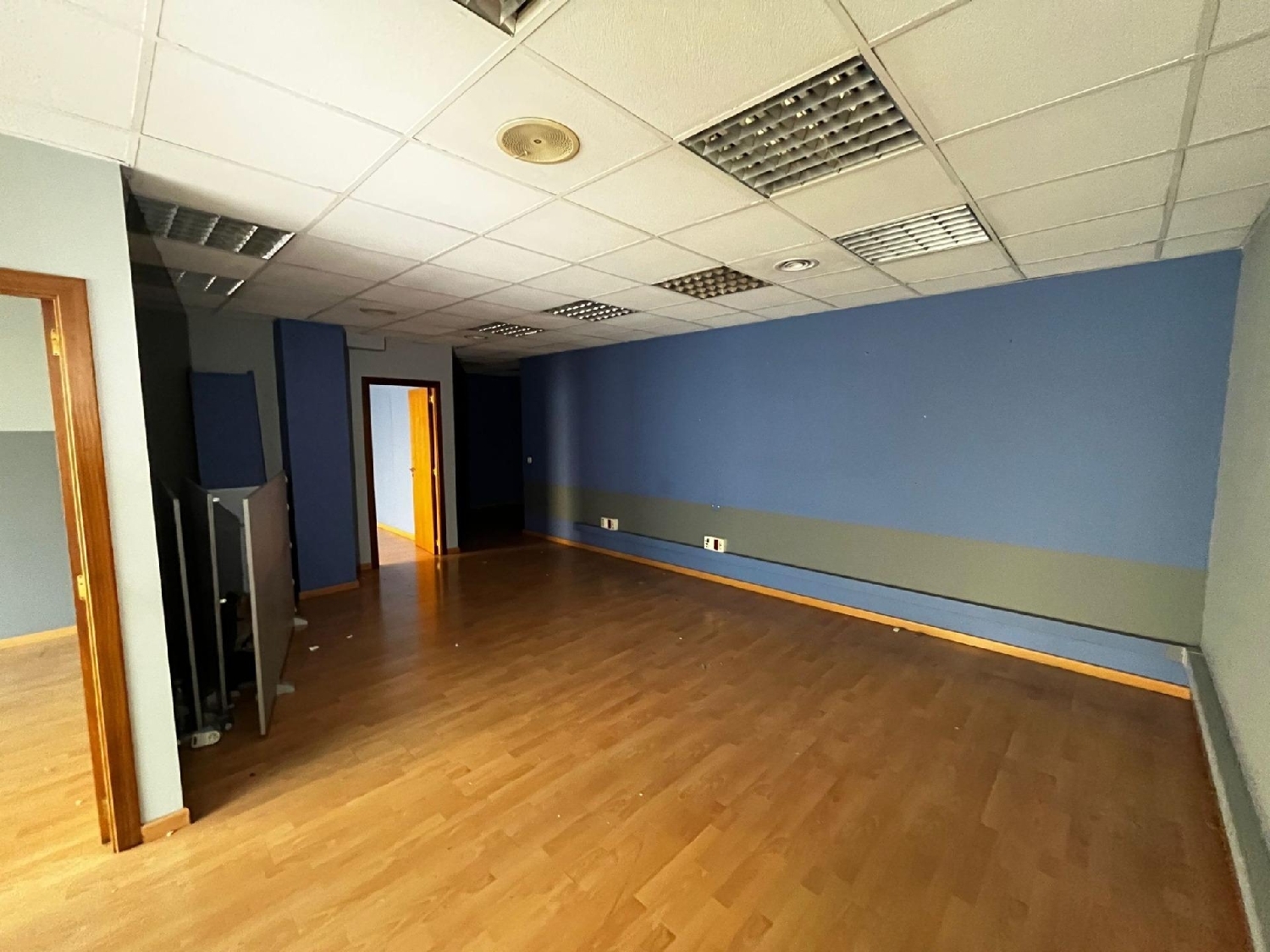  till salu lokal El Pas De La Casa Encamp 1