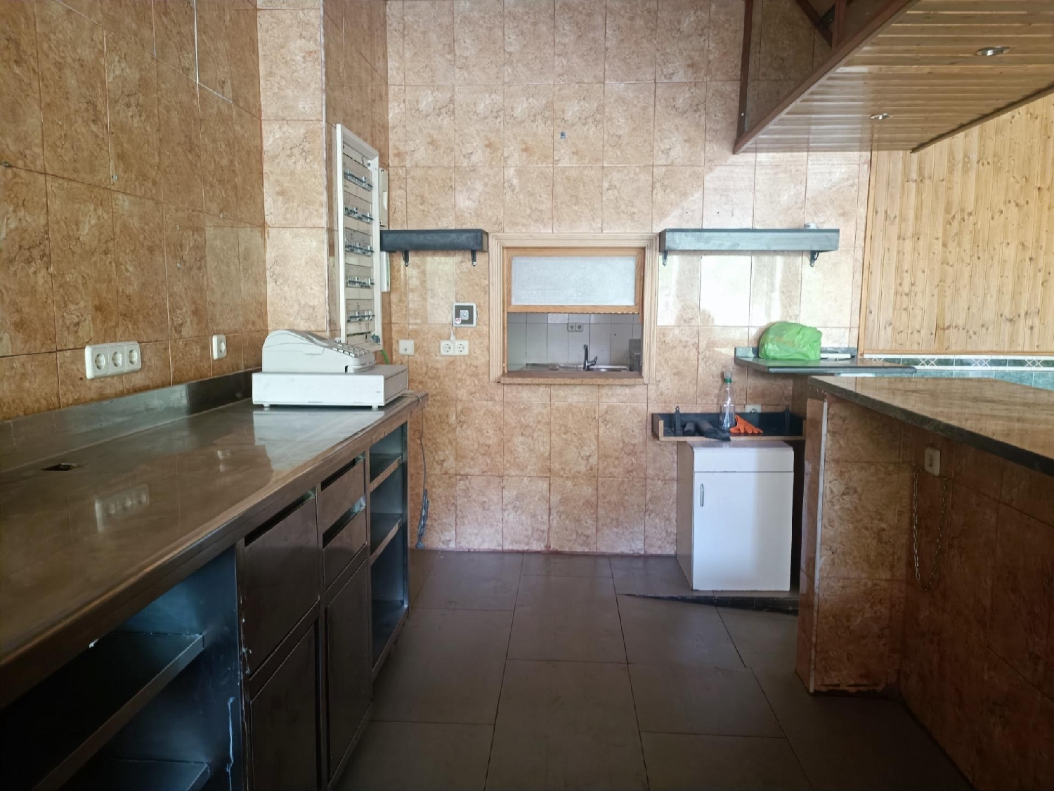 till salu lokal El Piul Cuenca Del Henares 5