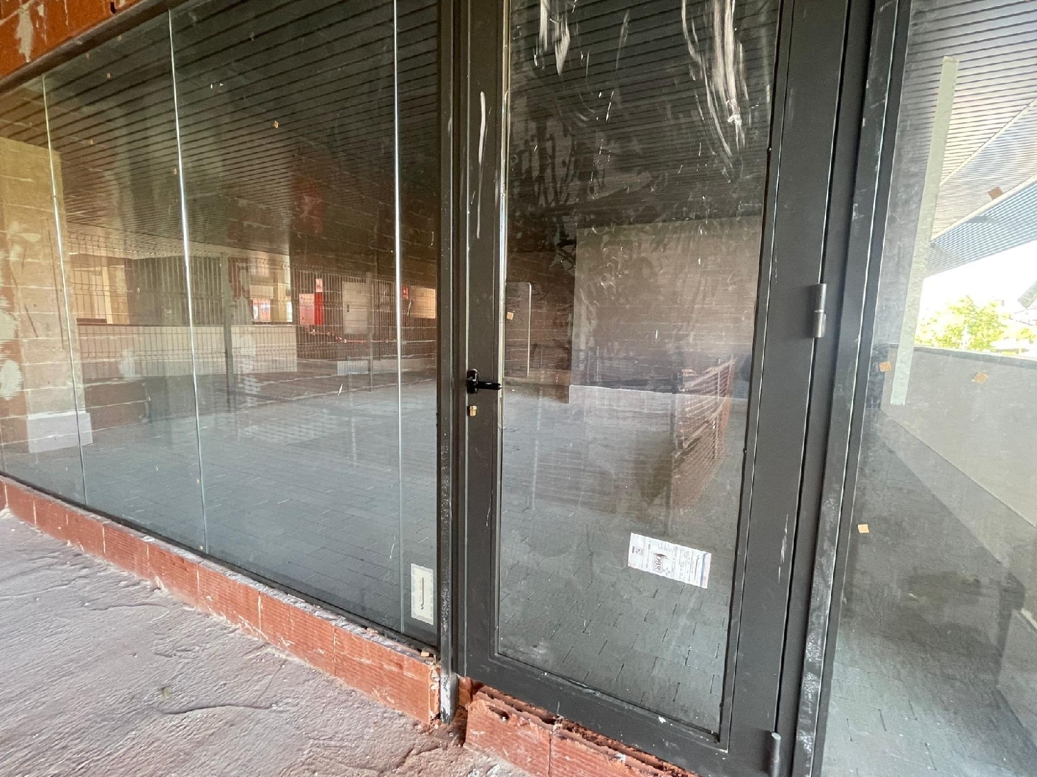 till salu lokal El Piul Cuenca Del Henares 3