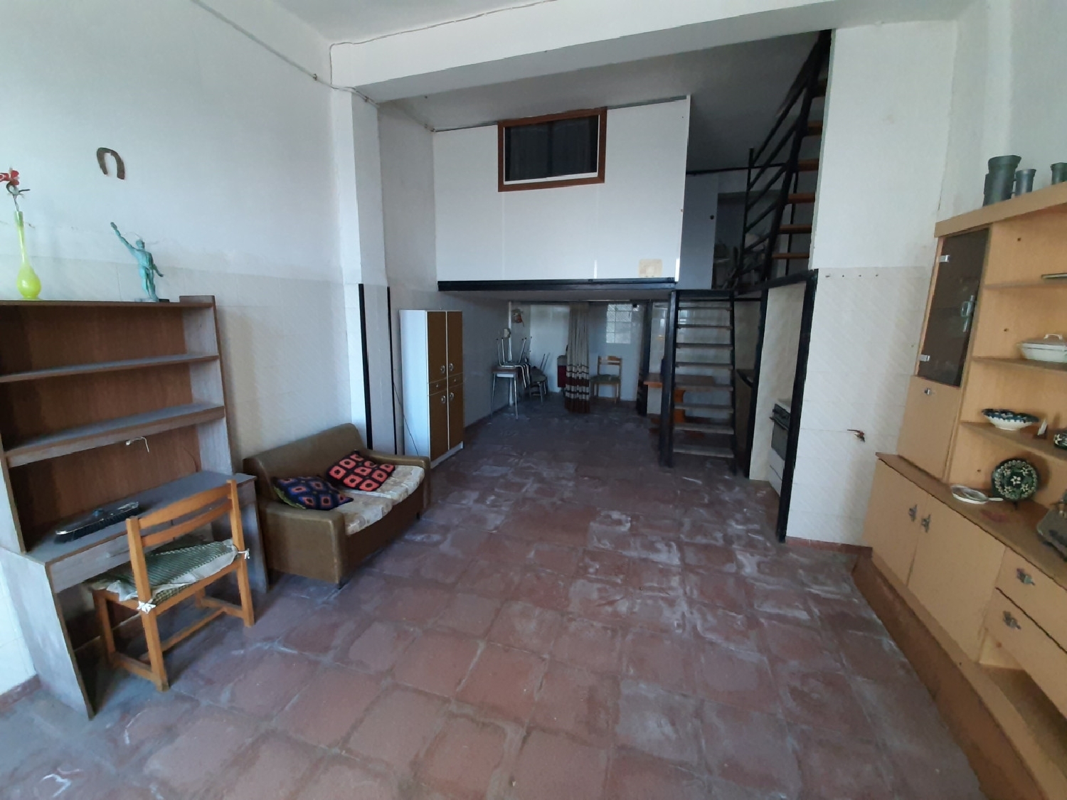 till salu lokal El Pla De Corbera Ribera Alta 2